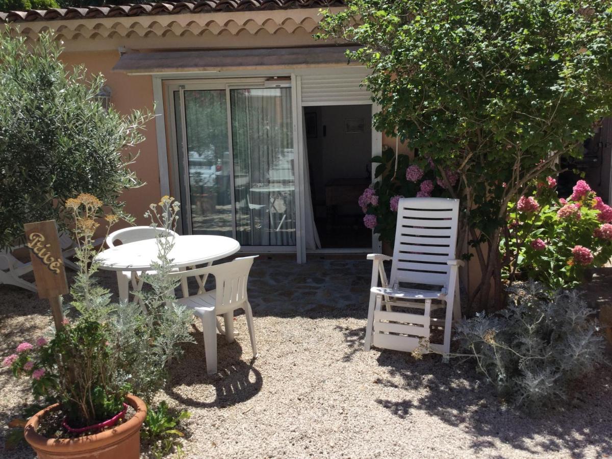 Hotel La Pergola Cavalaire-sur-Mer Exterior foto